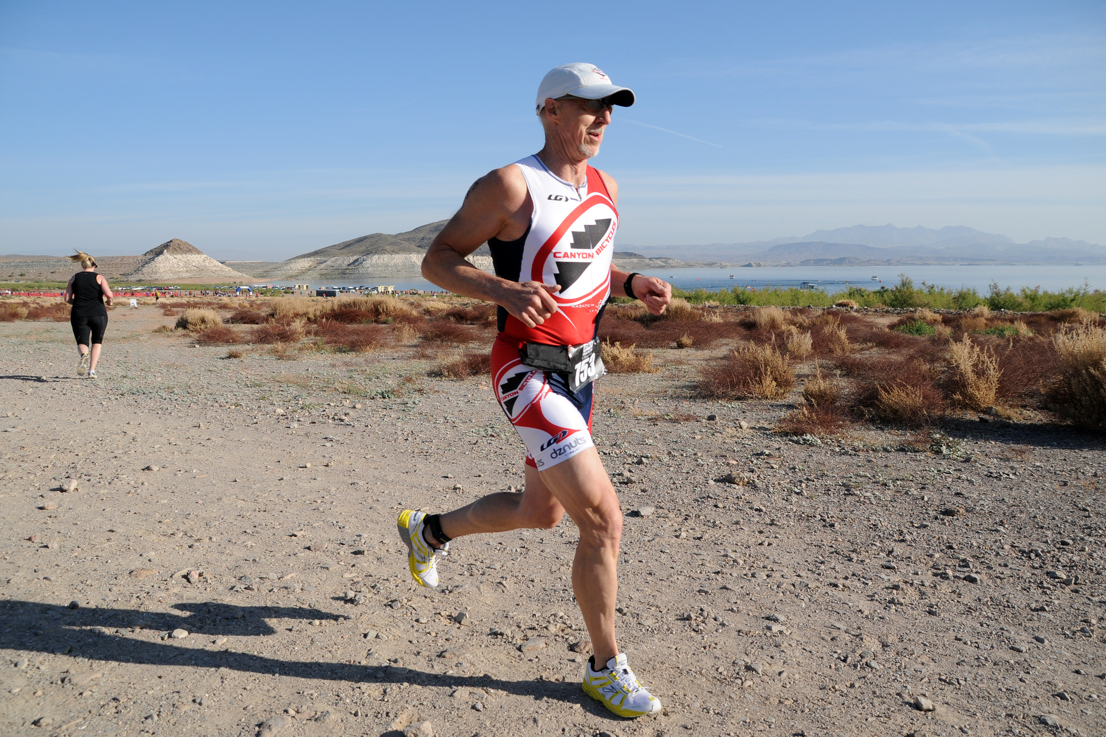 Stan Davis running in triathlon
